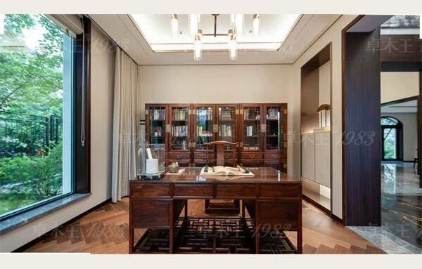 Li Zhongxin Redwood Furniture