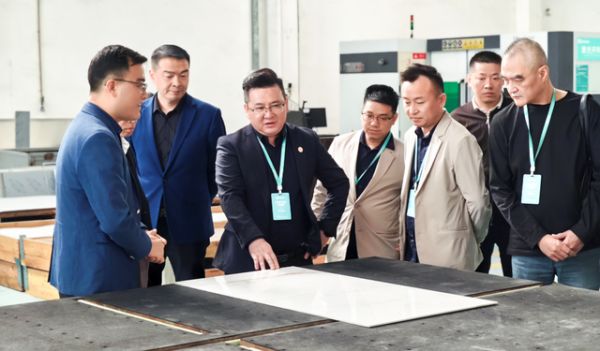 Vifa威法与Aibetter爱贝特交流会的合影