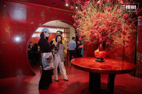 月映东方漆韵生 三棵树携非遗大漆惊艳广州设计周20周年盛典