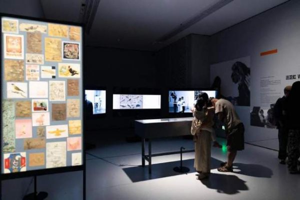 青年艺术家邱俊杰作品图片