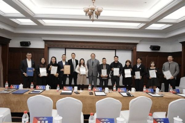 柔性暖边技术展示