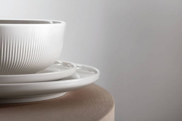 Elegant and Distinctive Tableware