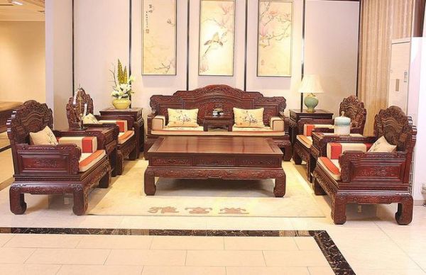 Niannianhong Jindian Zhaungzhuang