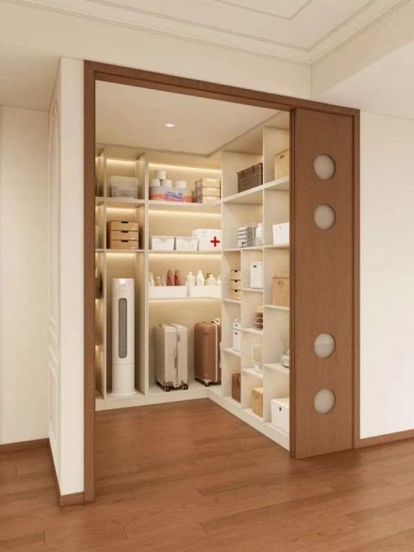 入户储物间设计图