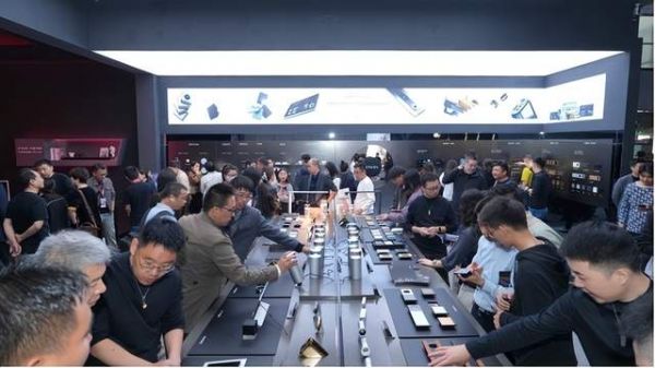 ZFANX 智有范新品发布