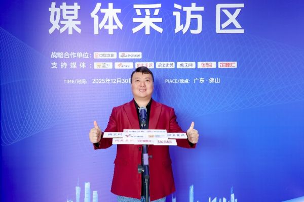 刘金霖先生接受采访照片