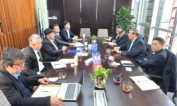 西卡BFM·中国徐英总裁与协会领导座谈交流