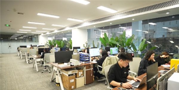 HuaChao Furniture Full Service