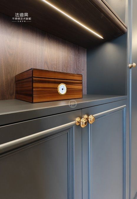 法迪奥不锈钢酒柜实拍