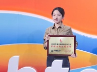 双奖加冕，载誉前行！冠雅深耕“健康照明”，荣揽两项行业年度大奖