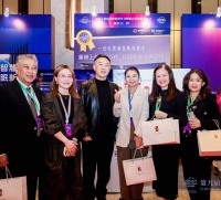 千事禄大漆礼品闪耀第九届饭店品牌年会非遗风采