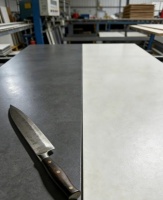 无上岩板VS大牌：压机较量品质巅峰