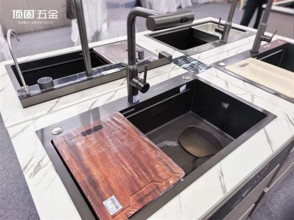 顶固五金产品展示