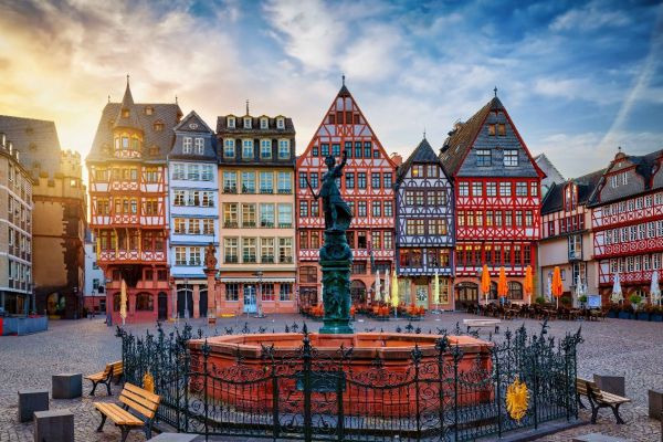 Frankfurt Marriott Hotel and Cityscape