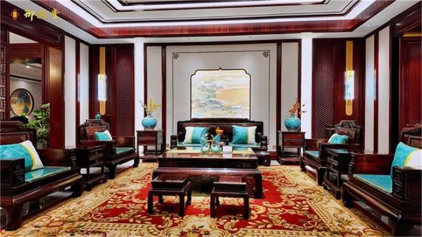 Gusen Redwood Furniture