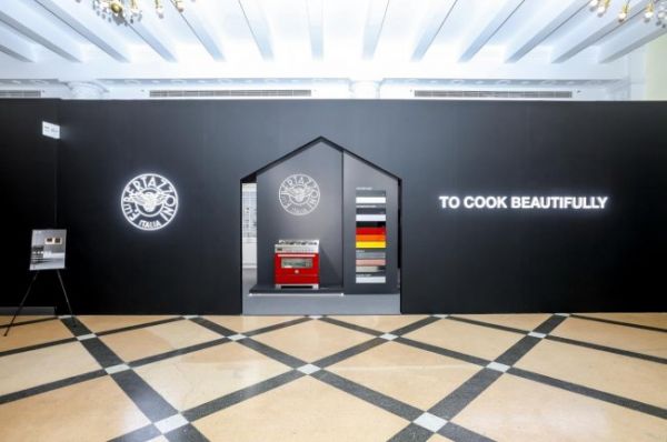 Bertazzoni现代系列镜面新品