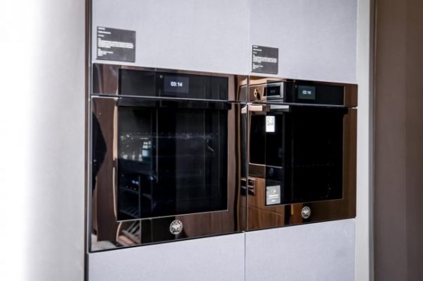 Bertazzoni全新镜面饰面厨电