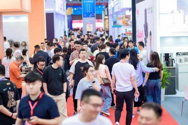 中国家电交易会现场图片