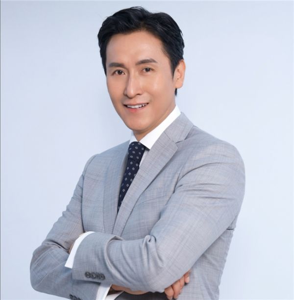 芝华仕与马德钟合作