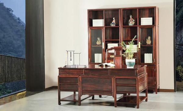 Li Zhongxin Redwood Furniture