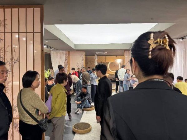 席梦思黑金系列产品照片