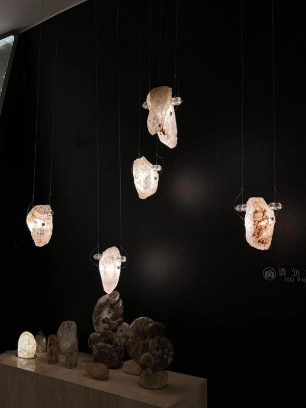 悬浮晶山灯具设计图