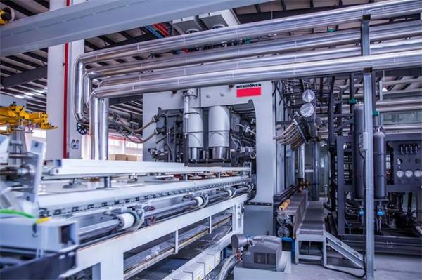 德国温康纳全自动压贴线