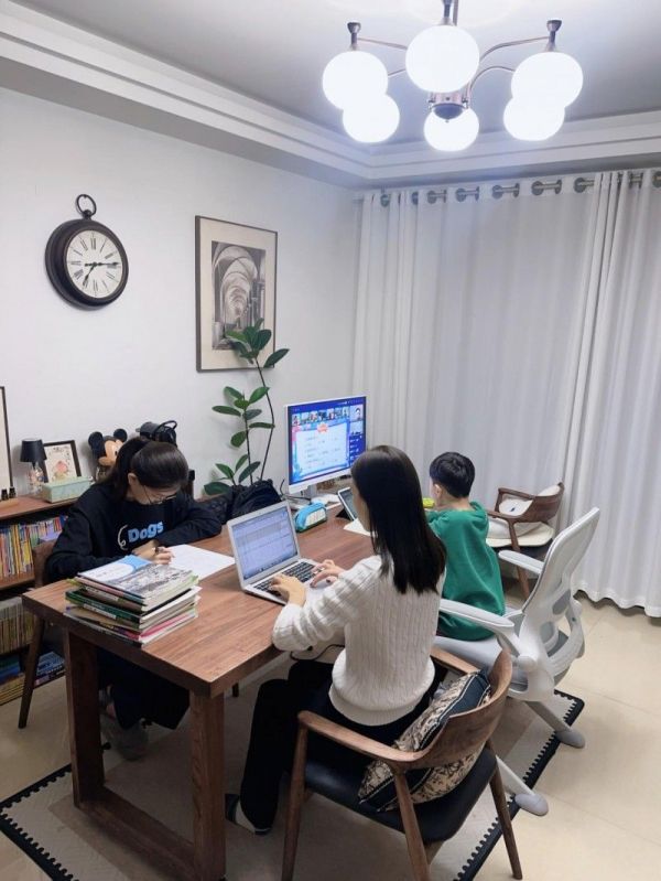 泊逸书桌实拍图