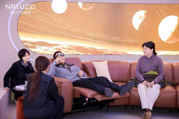 NASA-Inspired Zero-Gravity Posture