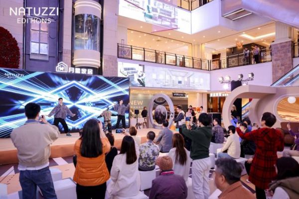 Consumer Experience at Zenith Horizon Sofa Event