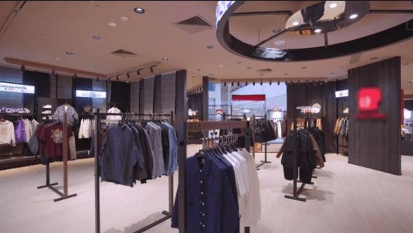 HEA佛山王府井店冠珠石晶墙板展示