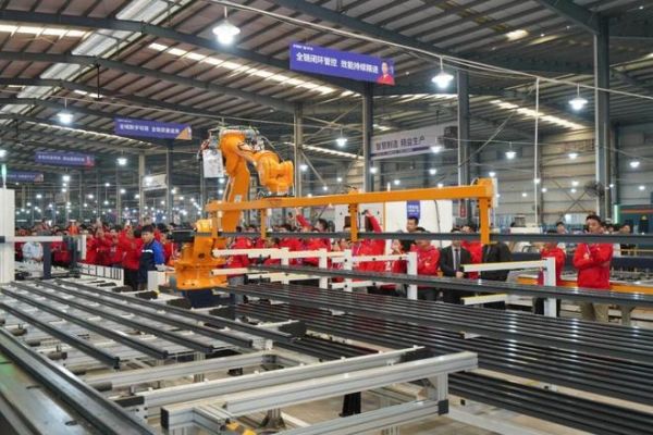 雍兴集团智能制造设备