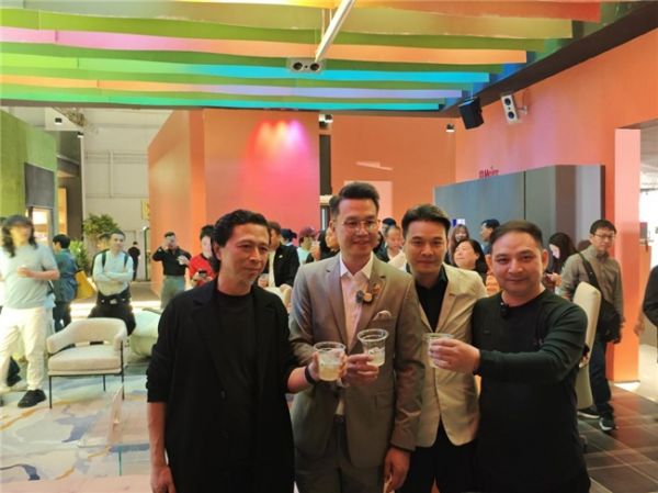 者尼智能影音快乐屋展位