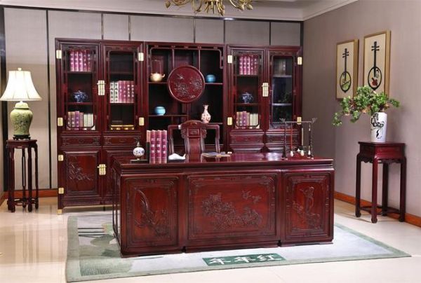 Li Zhongxin-Mingsheng Redwood Furniture