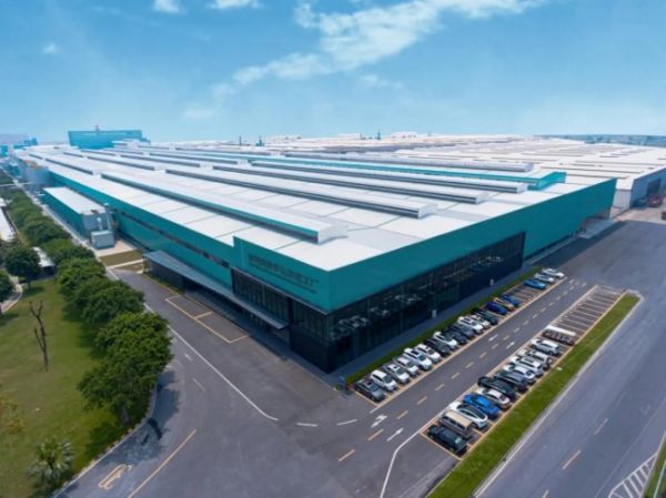 萨米特瓷砖数字化示范工厂