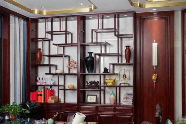 Gusen Redwood Furniture