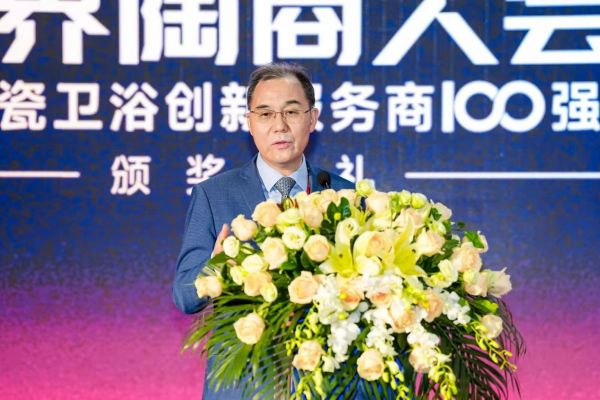 陶城报社社长、佛山潭洲陶瓷展总经理 李新良