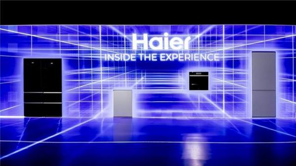 海尔嵌入式冰箱展示