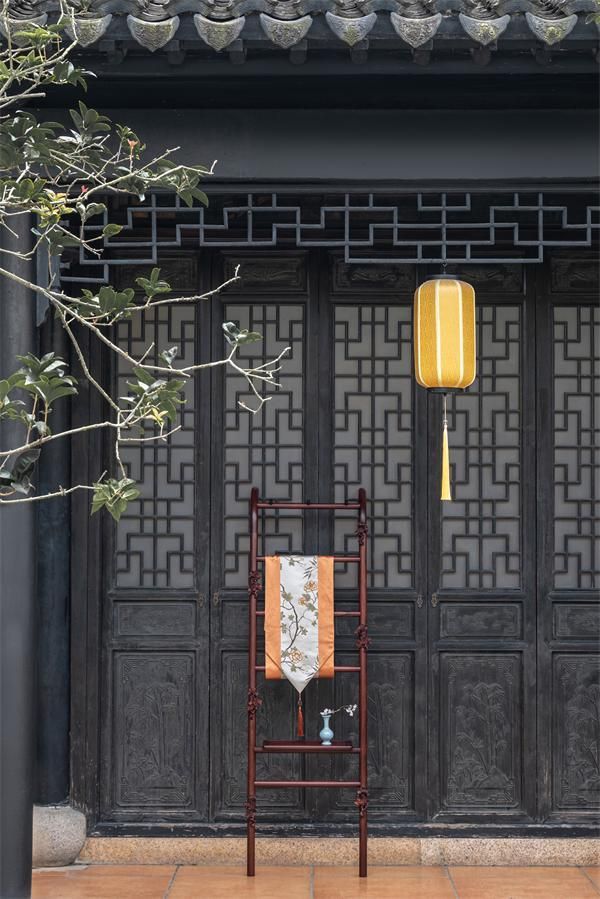 伍氏大观园《大四出头官帽椅》