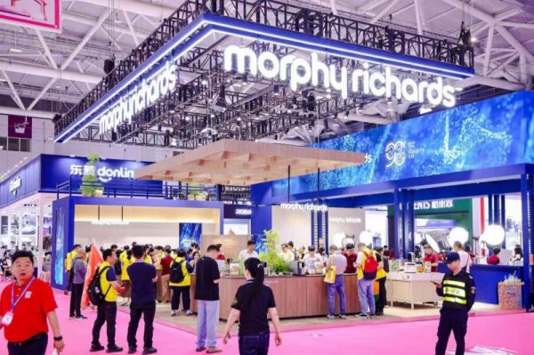 深圳礼品展摩飞冰沙机与全自动咖啡机