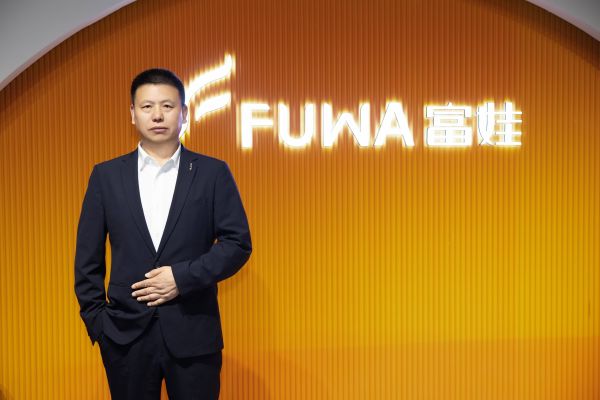彭忠强照片