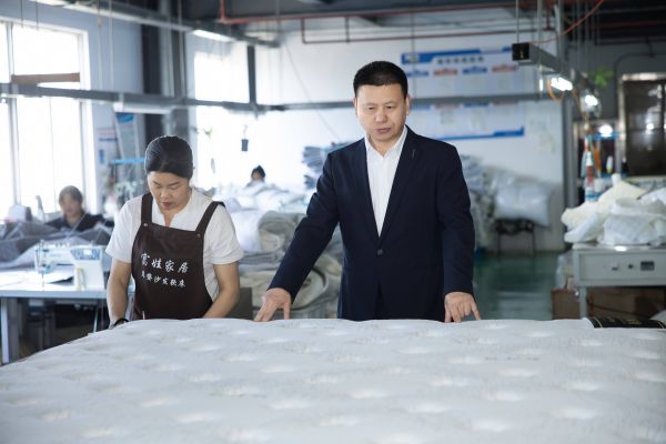 彭忠强照片