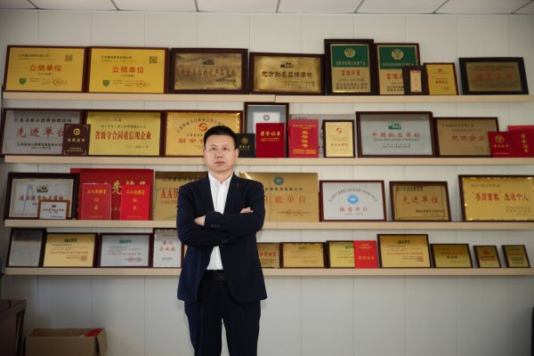 彭忠强照片