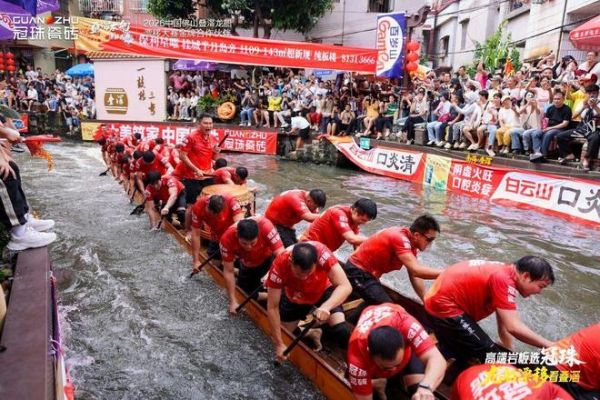 赛道上的激烈竞技