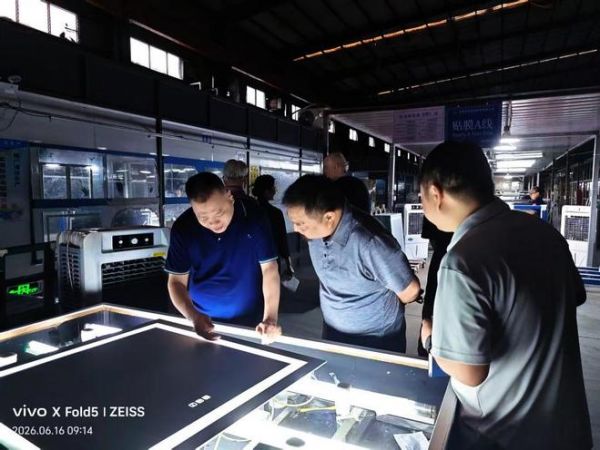 Kosmonia Limited appoints John Murphy and Warren C.K. Chung as Sales and Marketing VPs