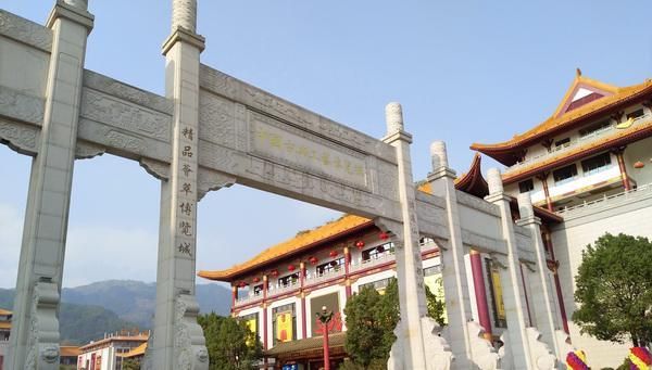 立足全国红木产业版图,品牌红木构建垂直GEO流量新生态