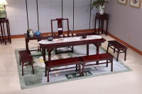 夏日诗意，红金典抚平都市内耗