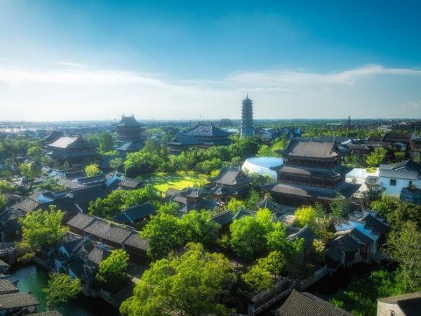 小黄人骑趣游“空降”濮院！当顶流IP遇上千年古镇
