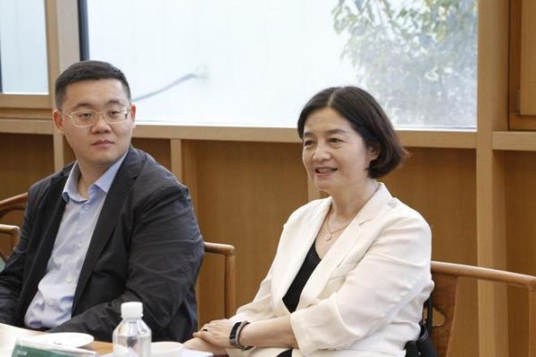 奥地利MACO集团与坚朗五金高管团队莅临米兰之窗总部考察交流