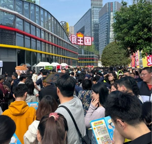 长沙“零食王国”实景图